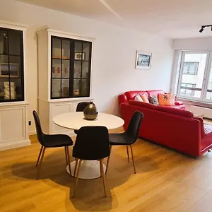 Modern Nabij Casino En Zee Appartement